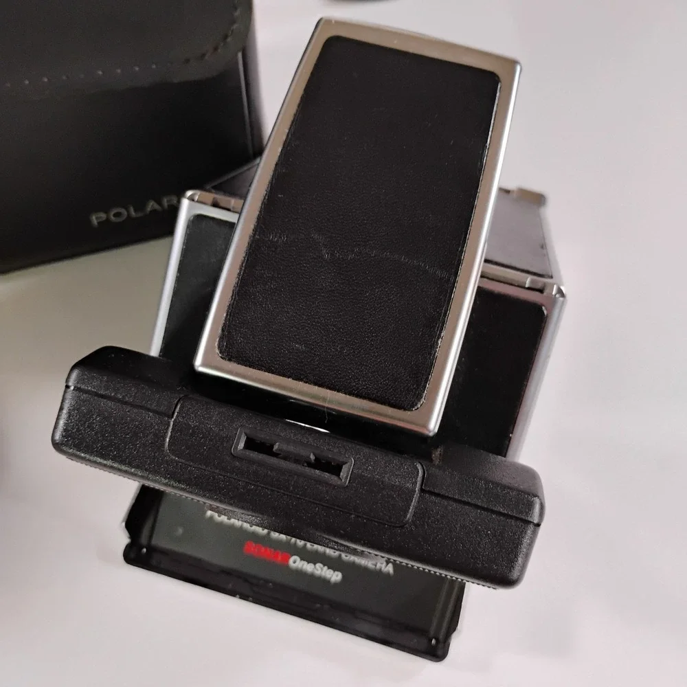 POLAROID SX-70 Sonar One Step Folding/Collapsible Land Camera W/ Extras